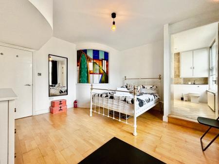 1 bedroom Flat for sale in Akenside House, Akenside Hill, Newcastle upon Tyne, NE1