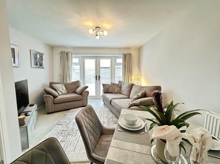 2 bedroom Terraced House for sale in Yates Close, Killingworth, Newcastle upon Tyne, NE12