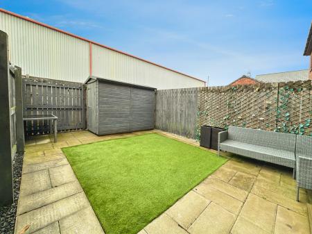 2 bedroom Terraced House for sale in Yates Close, Killingworth, Newcastle upon Tyne, NE12