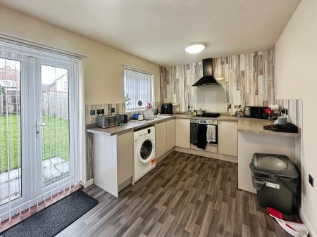 2 bedroom End of terrace house for sale in Chesters Avenue, Longbenton, Newcastle upon Tyne, NE12
