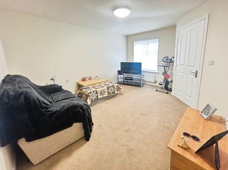 2 bedroom End of terrace house for sale in Chesters Avenue, Longbenton, Newcastle upon Tyne, NE12