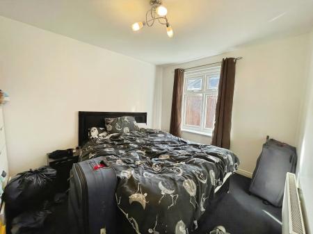2 bedroom Flat for sale in Oxford Close, Longbenton, Newcastle upon Tyne, NE12