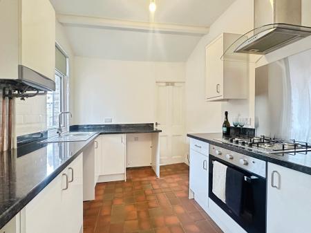3 bedroom Flat for sale in Cartington Terrace, Heaton, Newcastle upon Tyne, NE6