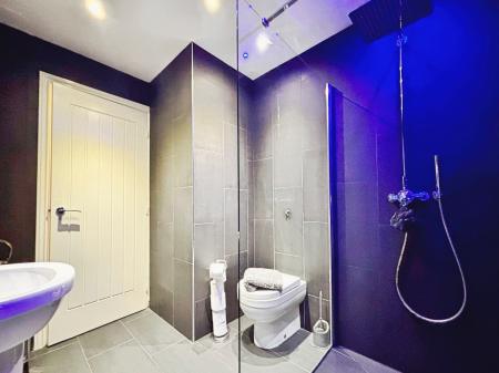 3 bedroom Terraced House for sale in Oxford Close, Longbenton, Newcastle upon Tyne, NE12