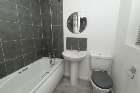 1 bedroom Flat to let in Hevingham Close, Sunderland, SR4