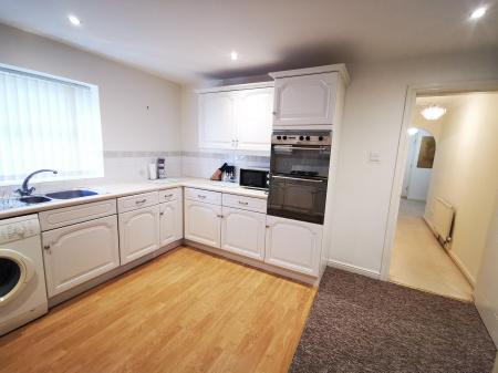 2 bedroom Flat to let in Belvedere Gardens, Benton, Newcastle upon Tyne, NE12