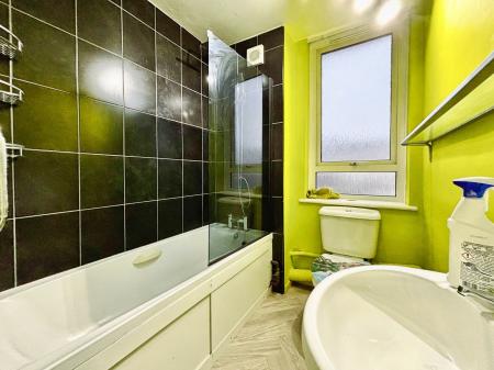 2 bedroom Maisonette to let in Napier Street, Newcastle upon Tyne, NE2