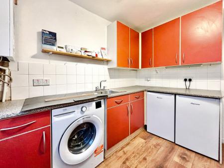 2 bedroom Maisonette to let in Napier Street, Newcastle upon Tyne, NE2