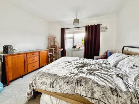 3 bedroom Semi-detached house for sale in Shearwater Avenue, Longbenton, Newcastle upon Tyne, NE12