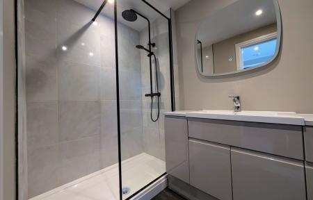 6 bedroom House to let in Brockley Terrace, Boldon Colliery, NE35