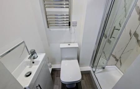 6 bedroom Terraced House to let in Strathmore Crescent, Newcastle upon Tyne, NE4