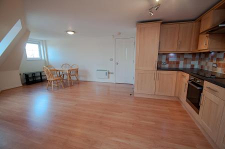3 bedroom Apartment to let in Ferry Approach, South Shields, NE33