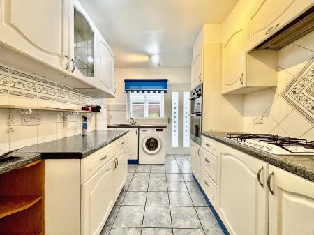2 bedroom Semi-detached bungalow for sale in Benton Road, Benton, Newcastle upon Tyne, NE7