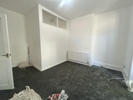 2 bedroom Flat to let in Wharton Street, South Shields, South Tyneside, NE33