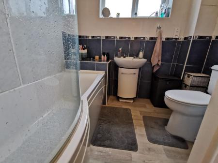 2 bedroom Flat to let in Jesmond Park West, Jesmond, Newcastle upon Tyne, NE7