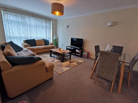 2 bedroom Flat to let in Jesmond Park West, Jesmond, Newcastle upon Tyne, NE7
