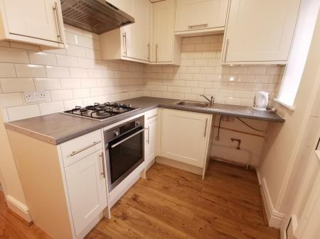 3 bedroom Flat to let in Vicars Lane, Longbenton, Newcastle upon Tyne, NE7