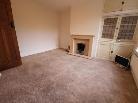3 bedroom Flat to let in Vicars Lane, Longbenton, Newcastle upon Tyne, NE7
