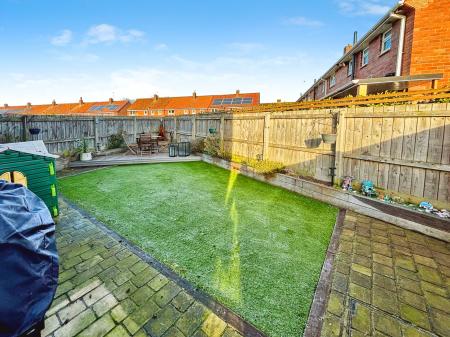 3 bedroom End of terrace house for sale in Shearwater Avenue, Newcastle upon Tyne, NE12
