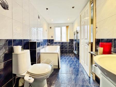 3 bedroom Semi-detached house for sale in Holmwood Avenue, West Monkseaton, NE25