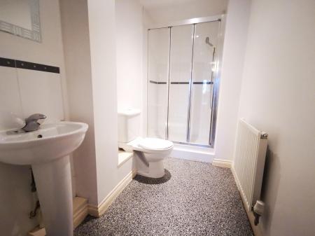 2 bedroom Flat to let in Wharry Court, Benton, Newcastle upon Tyne, NE7