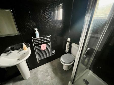 1 bedroom Flat to let in Shields Road, Gateshead, NE10