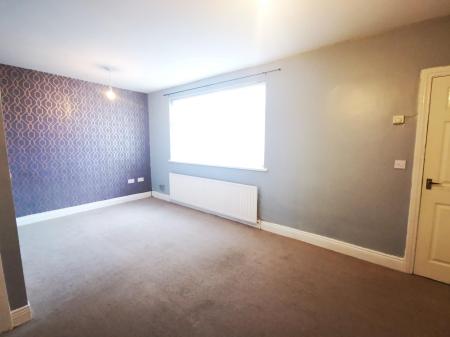 2 bedroom Flat to let in Alfred Avenue, Bedlington, Northumberland, NE22