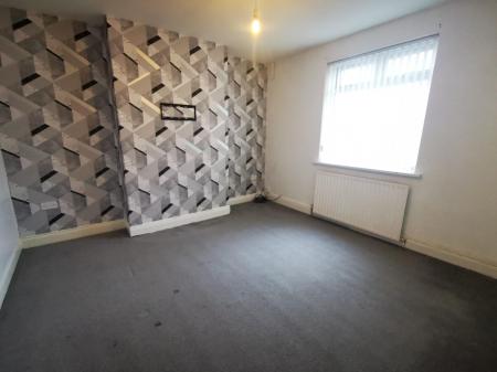 2 bedroom Flat to let in Alfred Avenue, Bedlington, Northumberland, NE22