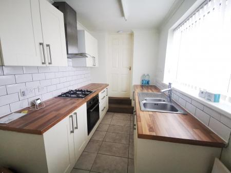 2 bedroom Flat to let in Alfred Avenue, Bedlington, Northumberland, NE22