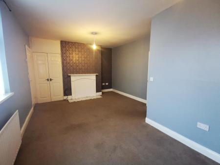 2 bedroom Flat to let in Alfred Avenue, Bedlington, Northumberland, NE22