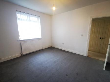2 bedroom Flat to let in Alfred Avenue, Bedlington, Northumberland, NE22