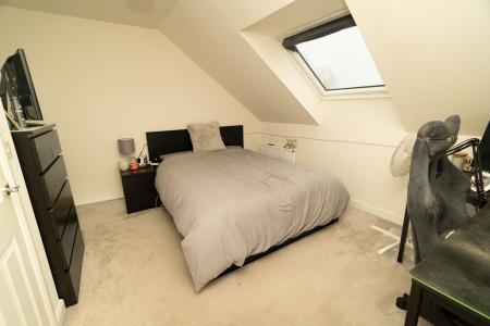 4 bedroom Town house for sale in Greenhead Drive, Walkergate, Newcastle upon Tyne, NE6