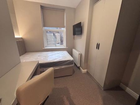 6 bedroom House of Multiple Occupation to let in The Avenue, Wallsend, NE28