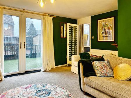 3 bedroom End of terrace house for sale in Stoneleigh Place, Longbenton, Newcastle upon Tyne, NE12