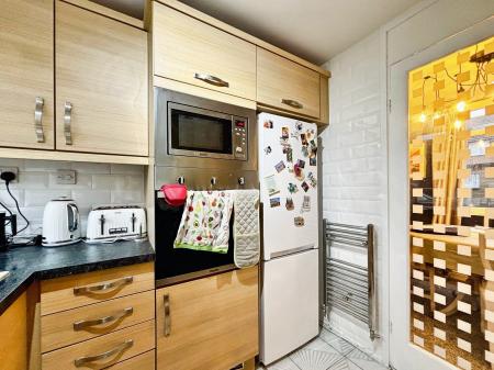 3 bedroom End of terrace house for sale in Stoneleigh Place, Longbenton, Newcastle upon Tyne, NE12