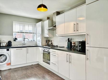 3 bedroom Terraced House for sale in White Swan Close, Killingworth, Newcastle upon Tyne, NE12