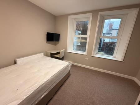 1 bedroom Flat to let in Hillfield Street, Bensham, Gateshead, NE8