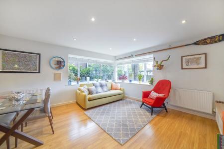 1 bedroom Flat for sale in Dacres Road, Forest Hill, London, SE23