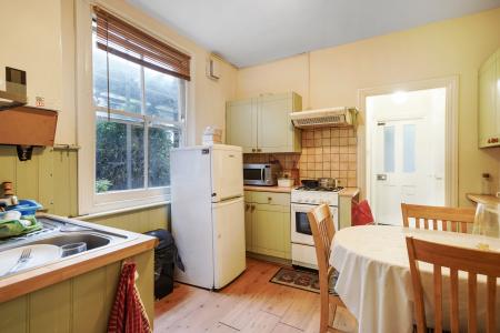 1 bedroom Maisonette for sale in Wooler Street, London, SE17