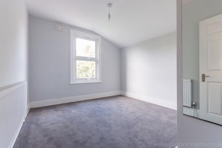 2 bedroom Flat to let in Bovill Road, Honor Oak, London, SE23