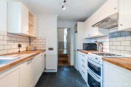 2 bedroom Terraced House to let in Landells Road, East Dulwich, London, SE22