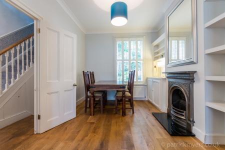 2 bedroom Terraced House to let in Landells Road, East Dulwich, London, SE22
