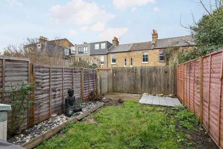 2 bedroom Terraced House to let in Pellatt Road, East Dulwich, London, SE22