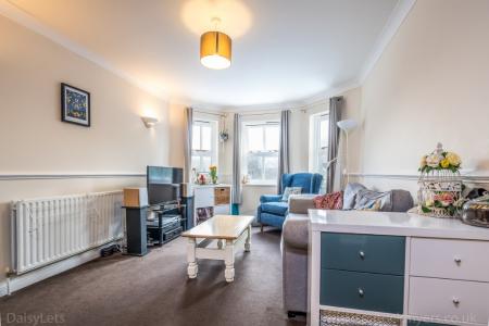 2 bedroom Flat to let in Enversham Court, Pearfield Road, Forest Hill, London, SE23