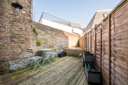 2 bedroom Maisonette to let in Dartmouth Road, London, SE26