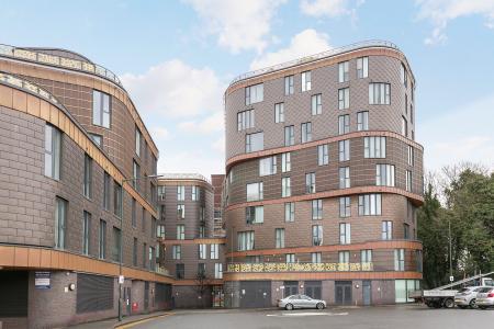 2 bedroom Flat for sale in Station Road, Sidcup, London, DA15