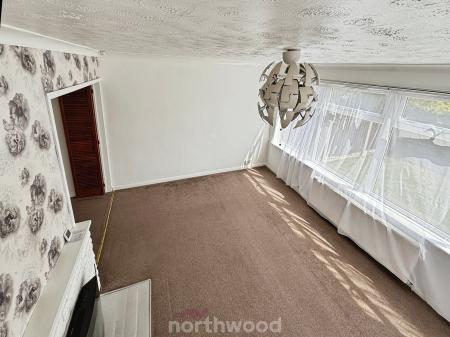 3 bedroom Semi-detached house for sale in Abbey Road, Dunscroft, Doncaster, DN7