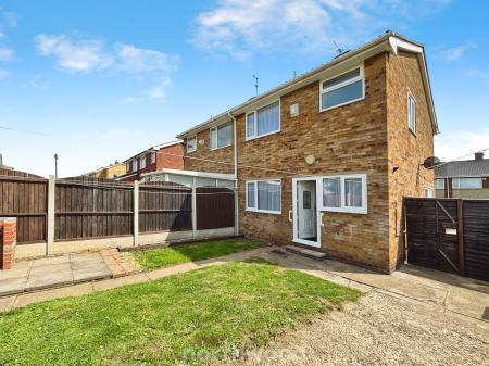 3 bedroom Semi-detached house for sale in Abbey Road, Dunscroft, Doncaster, DN7