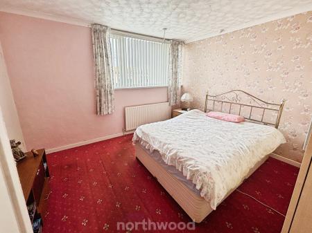 3 bedroom Terraced House for sale in Bootham Crescent, Stainforth, Doncaster, DN7