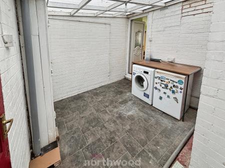 3 bedroom Terraced House for sale in Bootham Crescent, Stainforth, Doncaster, DN7